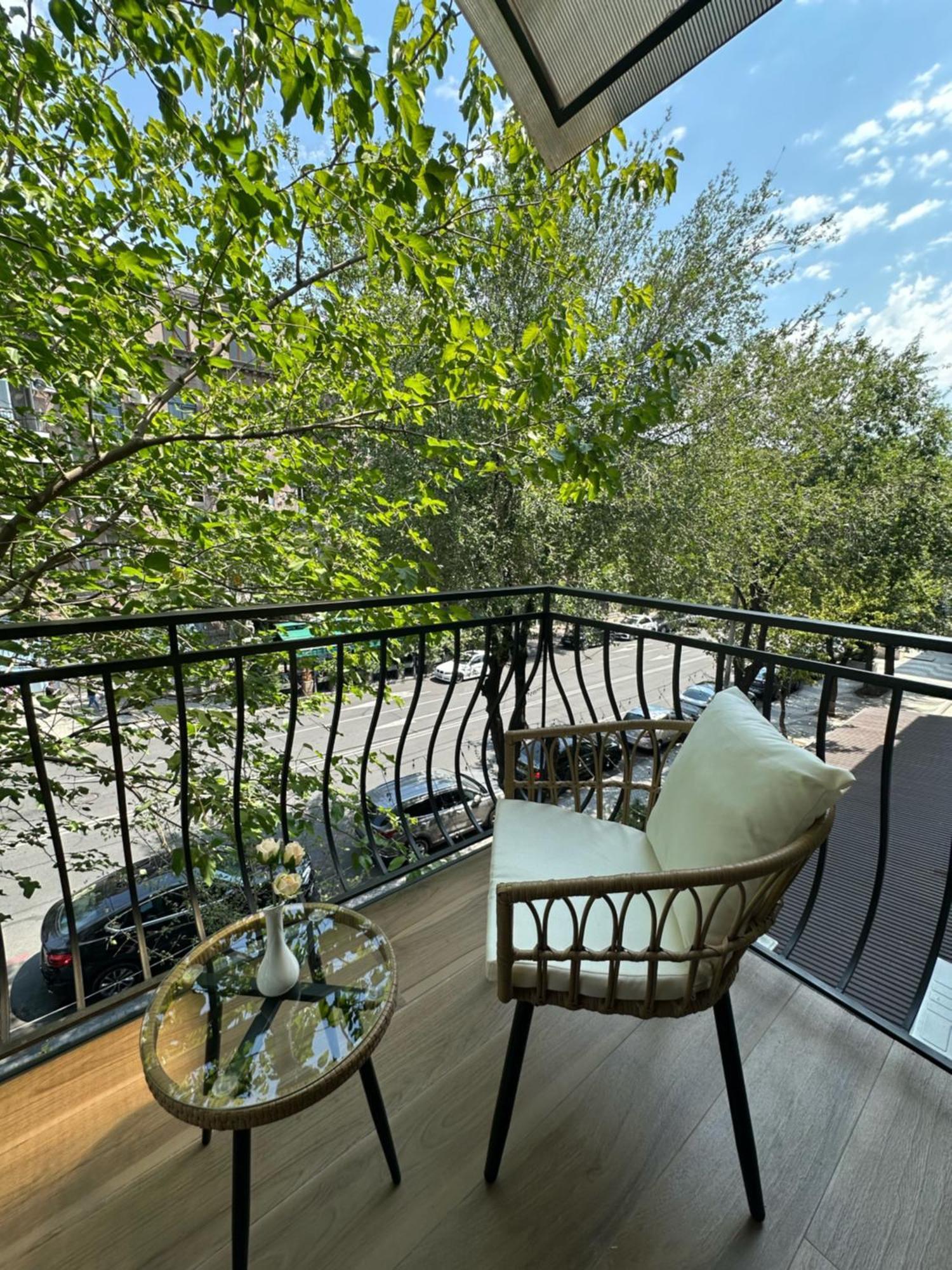 Ser In Hotel Ереван Экстерьер фото