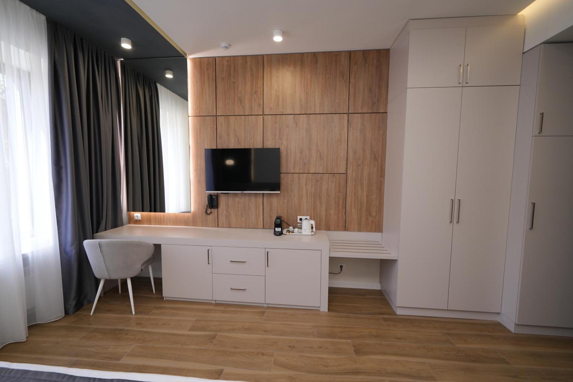 Ser In Hotel Ереван Экстерьер фото